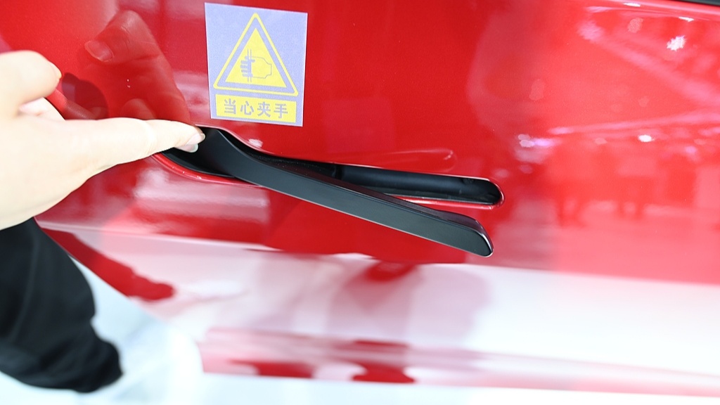 智能门锁夹手风险引热议